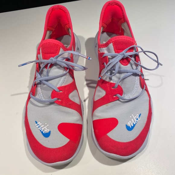 Nike sneakers - Picture 1 of 4